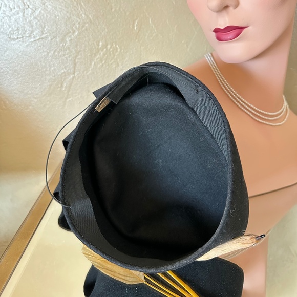 ICONIC 1940s\' BLACK FELT HAT main image 3